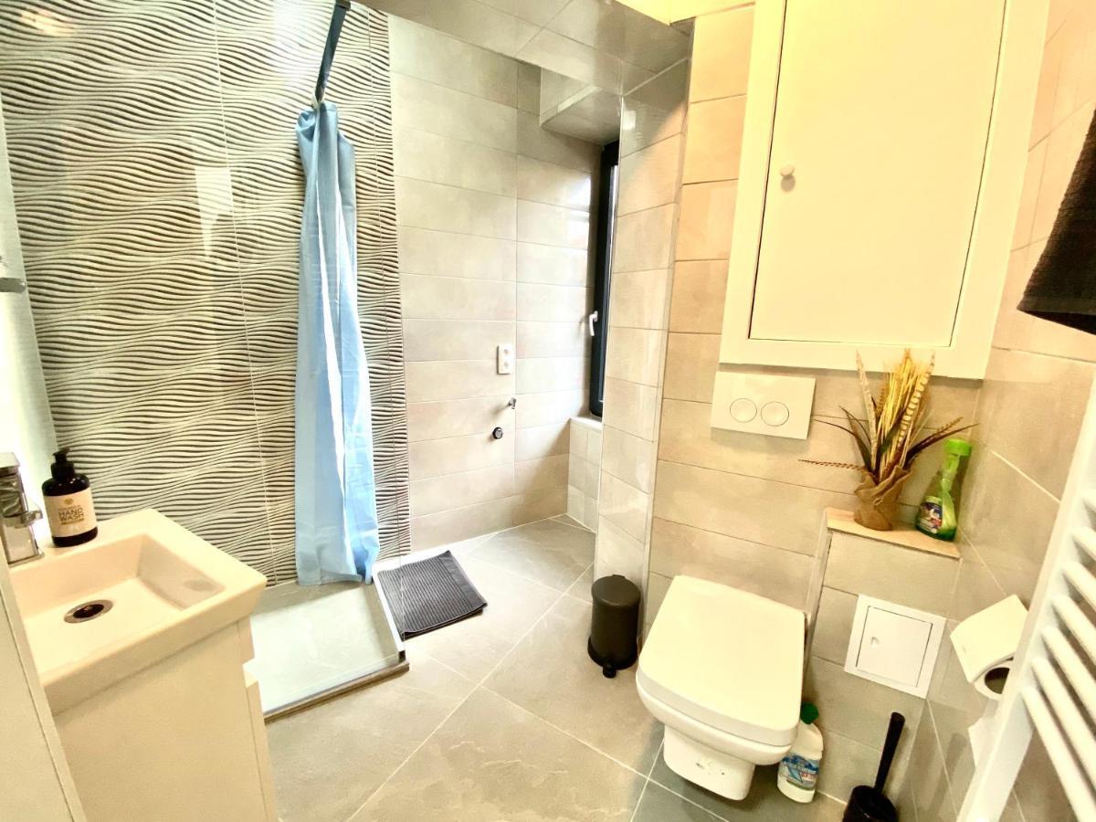 Brial Apartment 2 Bedrooms, Antwerpen Kültér fotó
